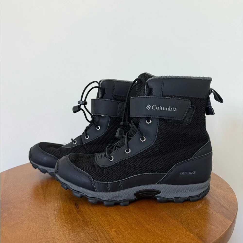 Columbia Youth Hyper-Boreal Omni Heat Waterproof Black Winter Boots, Size 5 - Picture 2 of 9